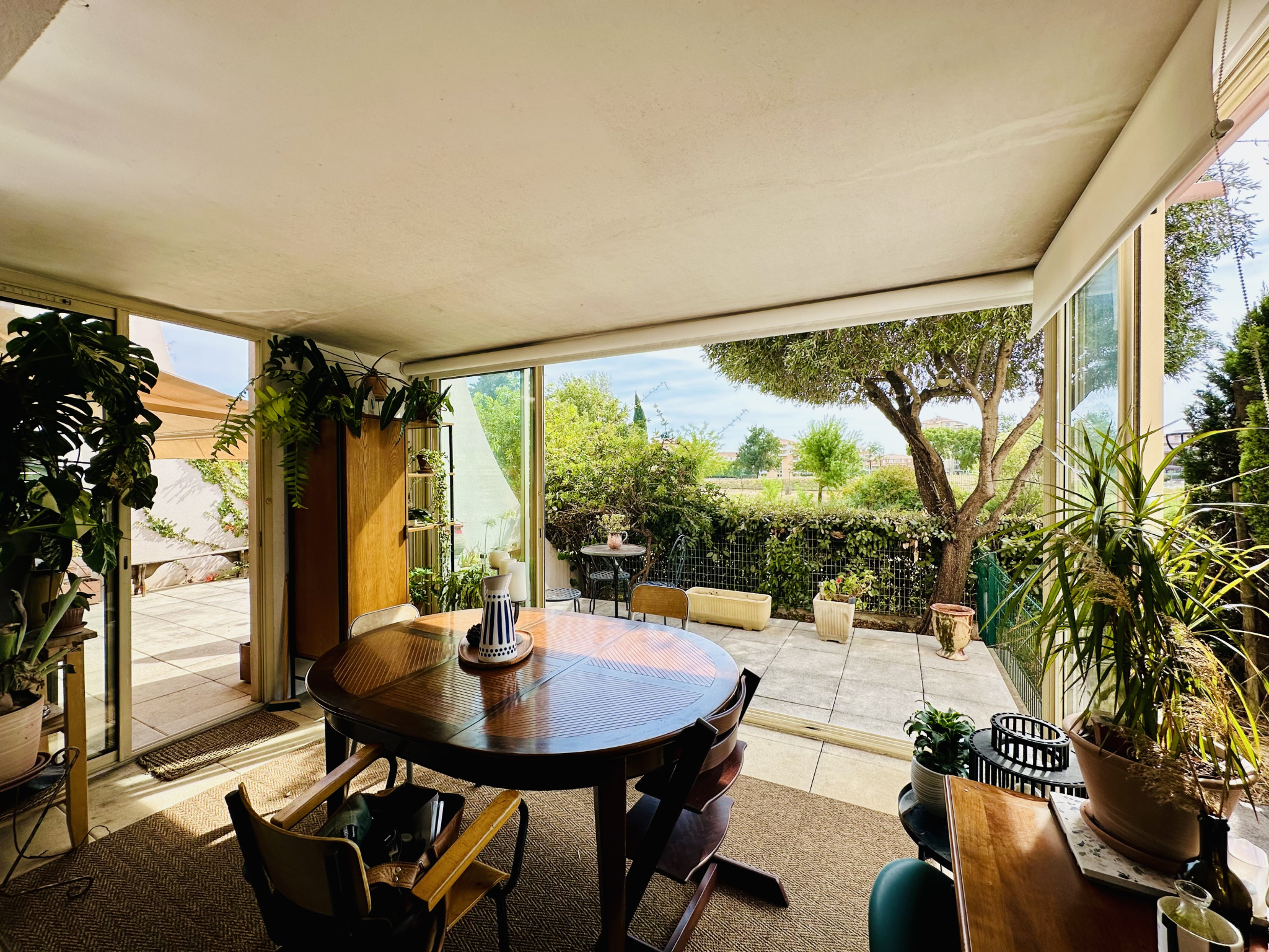 - LATTES VASQUE - APPARTEMENT SUR L'EAU DE 75M2 + 30M2 DE TERRASSE, RESIDENCE PREMIUM, GARAGE + PARKING