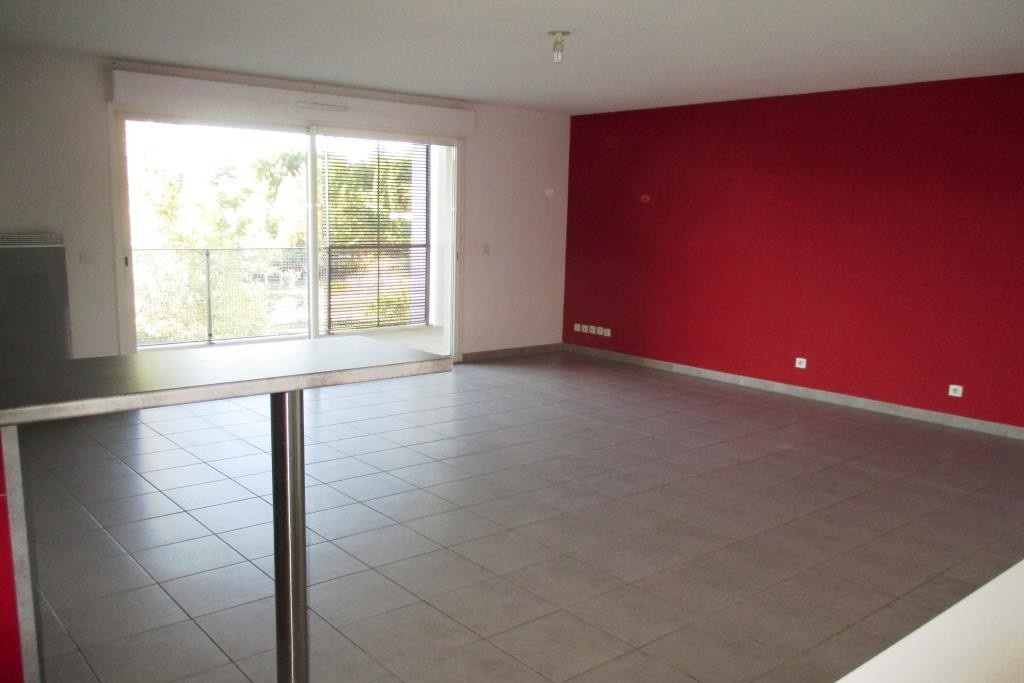 Montpellier - Ovalie - F3 67m2 +  TERRASSE SANS VIS à VIS + 2 GARAGES!